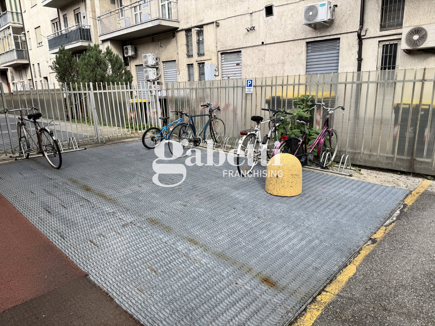 Box/Garage 18mq in vendita a Torino