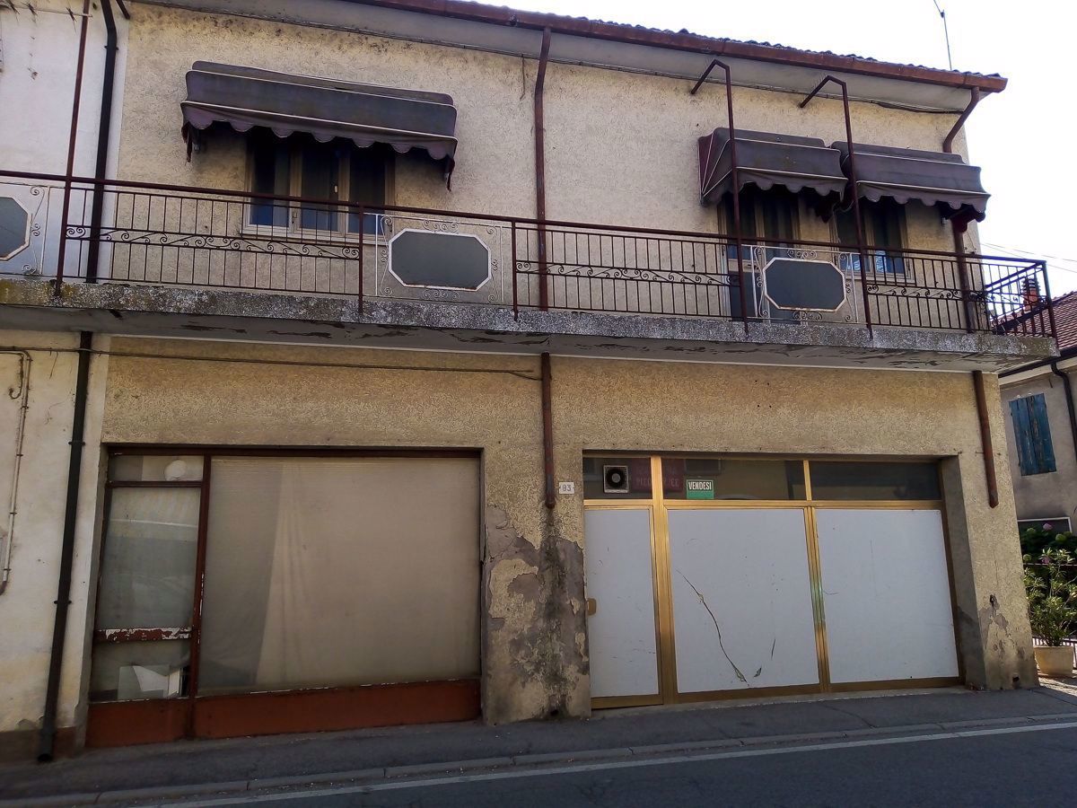 Stabile/Palazzo in vendita a Gavello