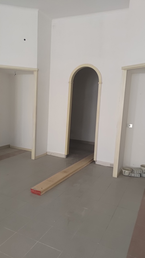 Negozio in affitto a Adria