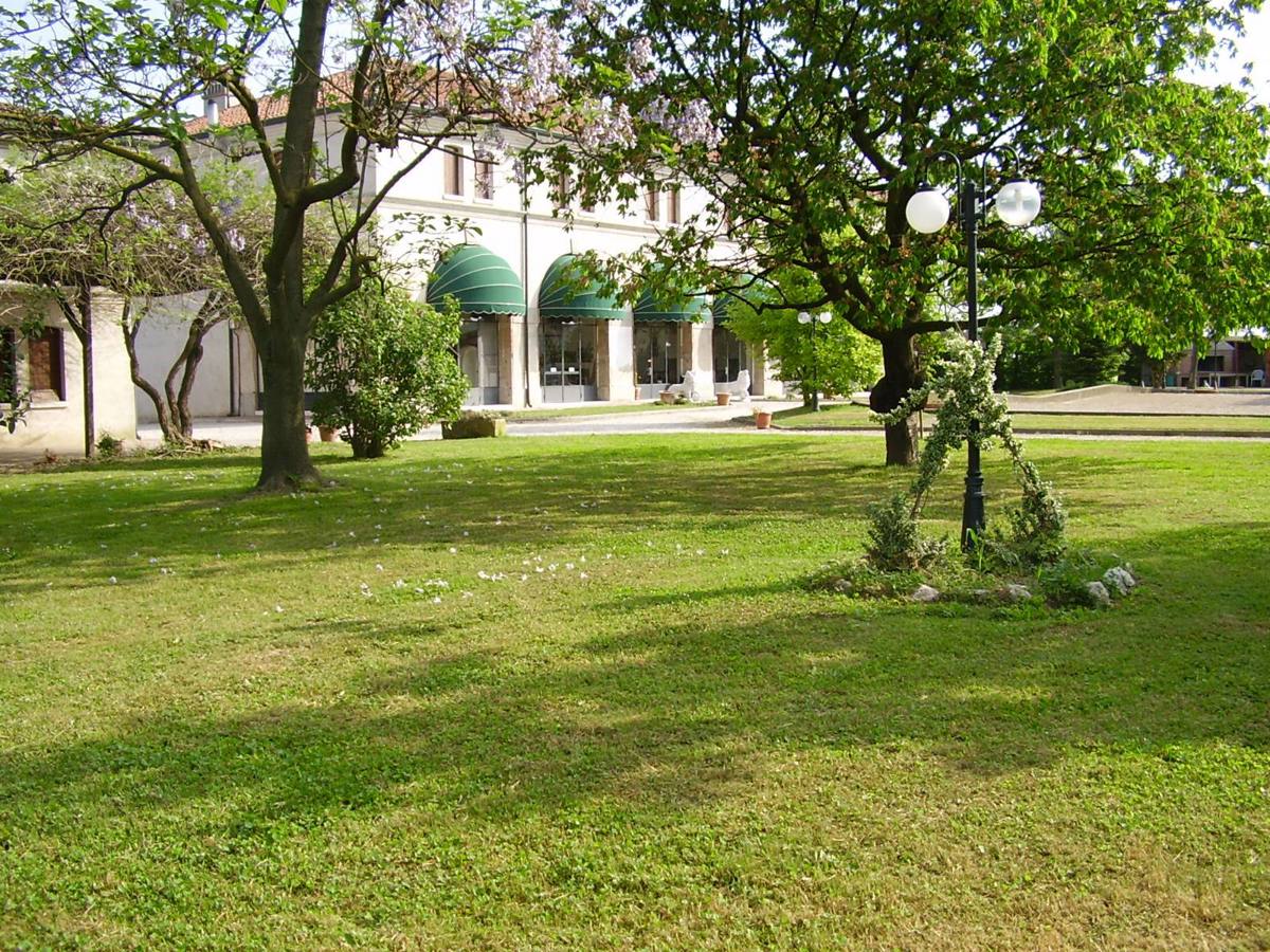 Attivit� commerciale Ristorante e pizzeria in affitto/gestione a Villadose