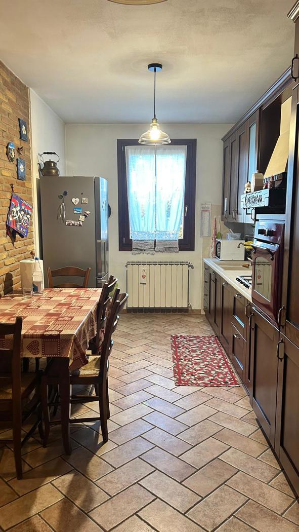 Villa con giardino a Adria