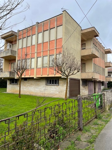 Appartamento con box a Adria
