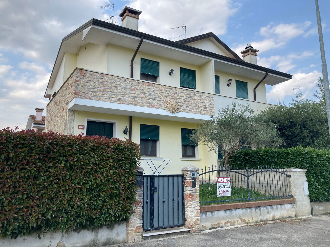 Villa Bifamiliare con giardino a Ceregnano
