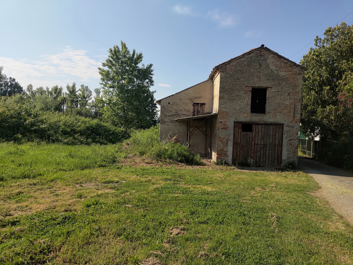 Rustico da ristrutturare a Papozze