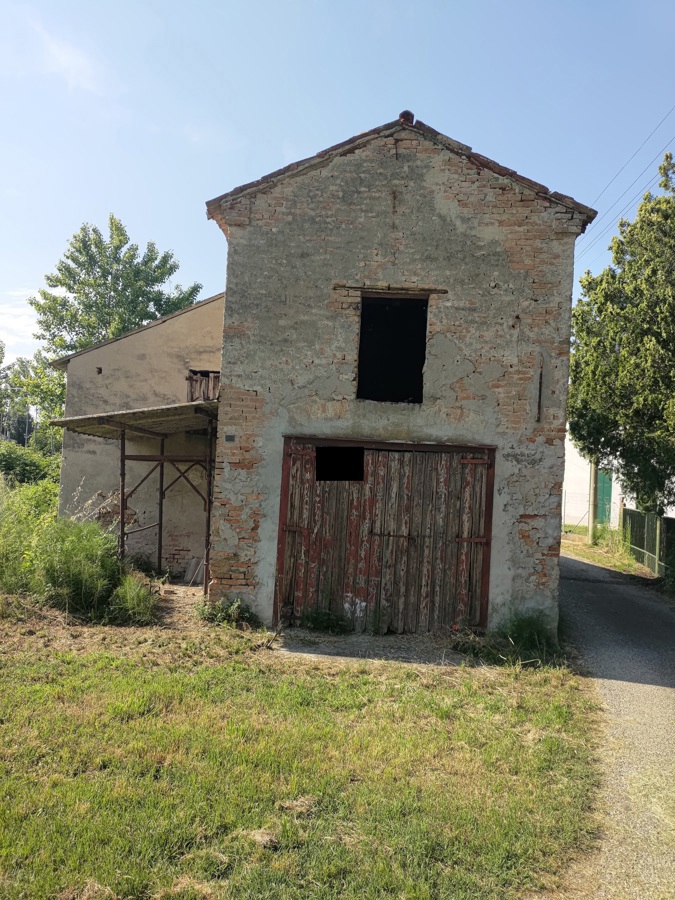 Rustico da ristrutturare a Papozze