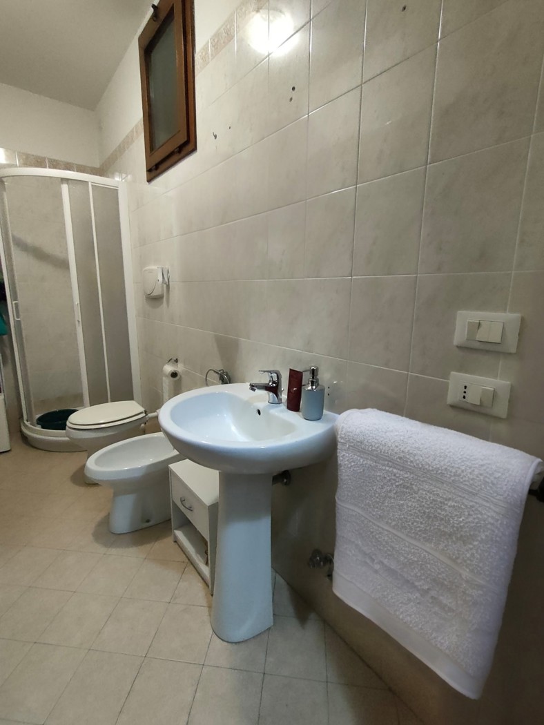 Villa Bifamiliare con giardino a Adria