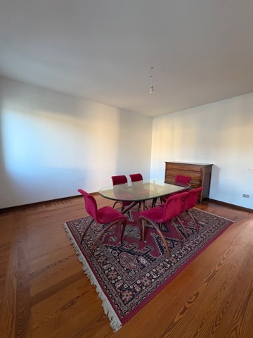 Quadrilocale con box a Adria