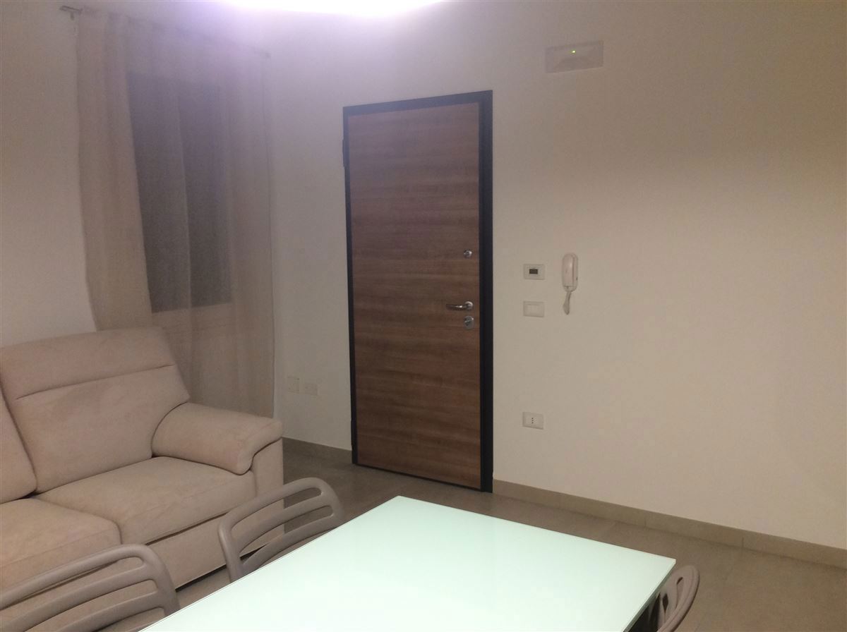 Trilocale arredato in affitto a Adria