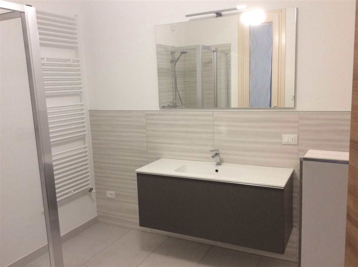 Trilocale arredato in affitto a Adria