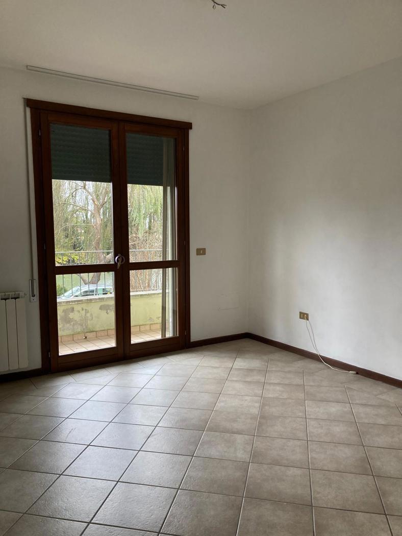 Villetta a schiera con giardino a Adria