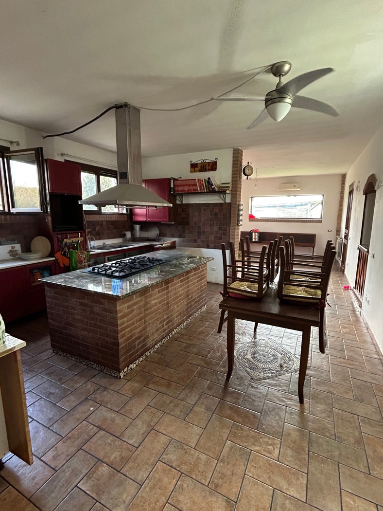 Villa con giardino a Adria