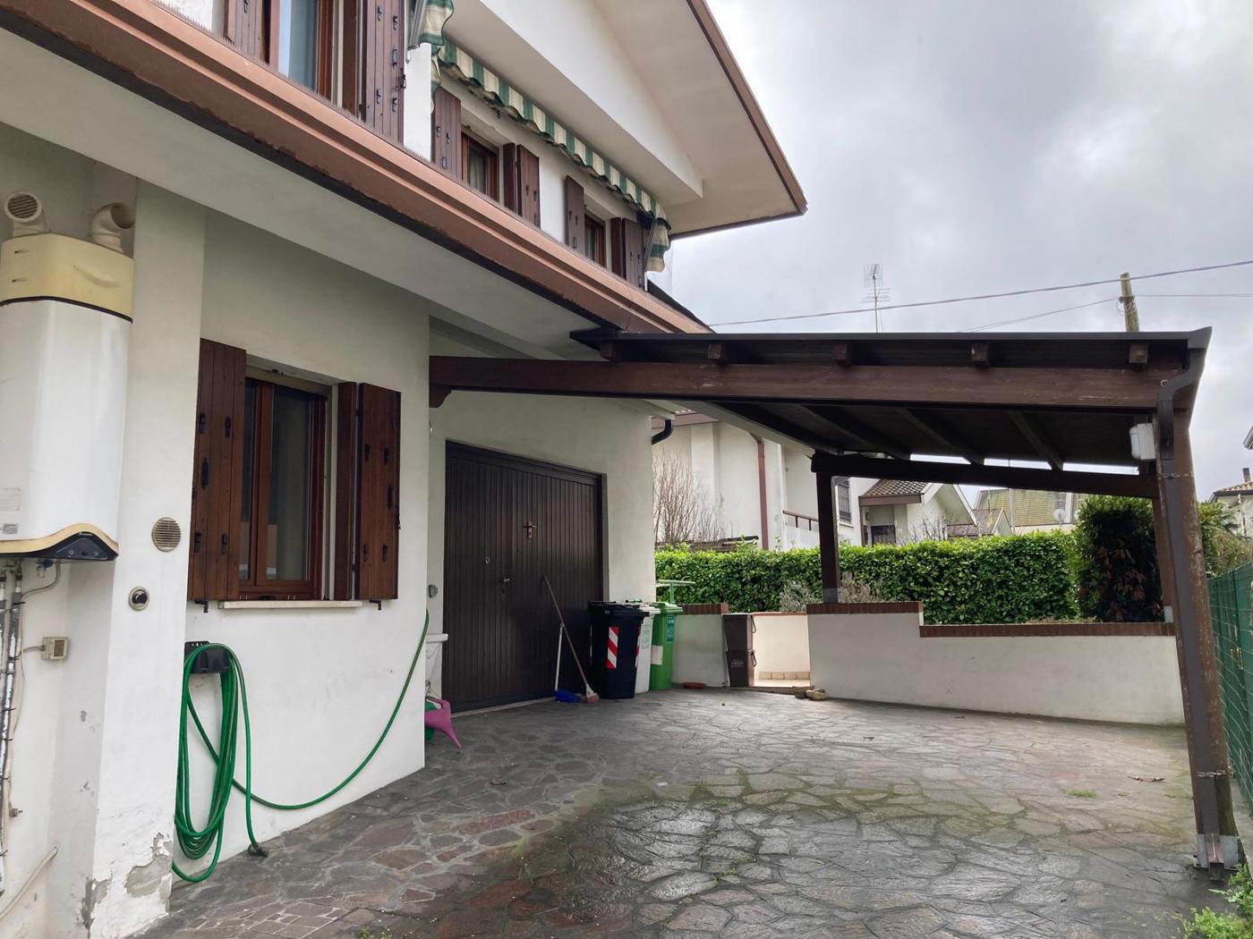 Villa in vendita a Adria