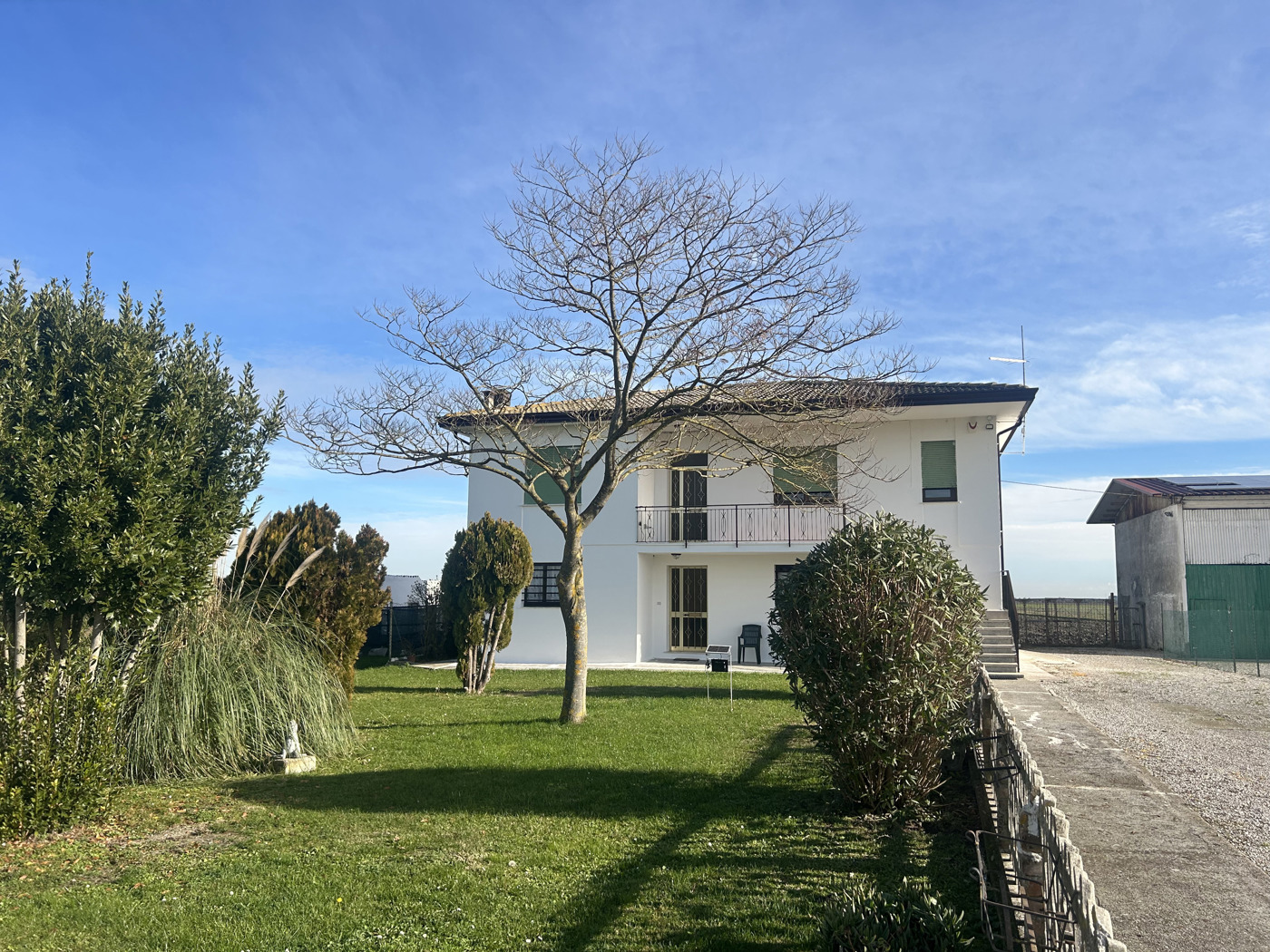 Casa indipendente con giardino a Gavello