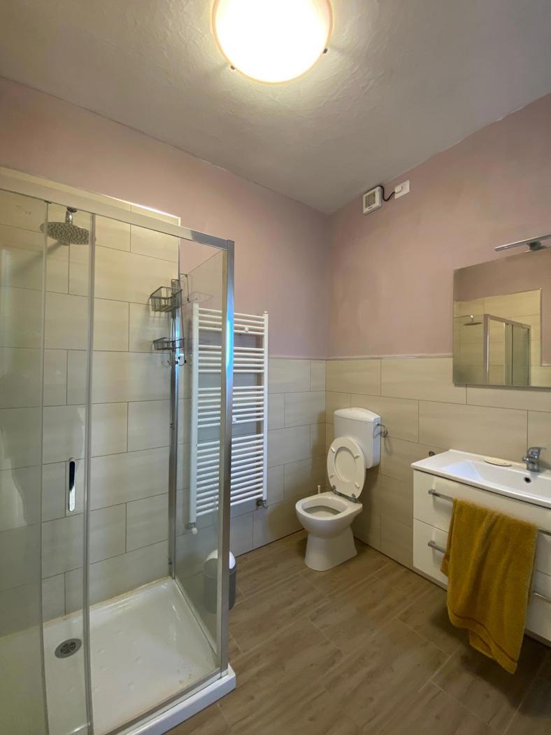 Casa indipendente con giardino a Gavello