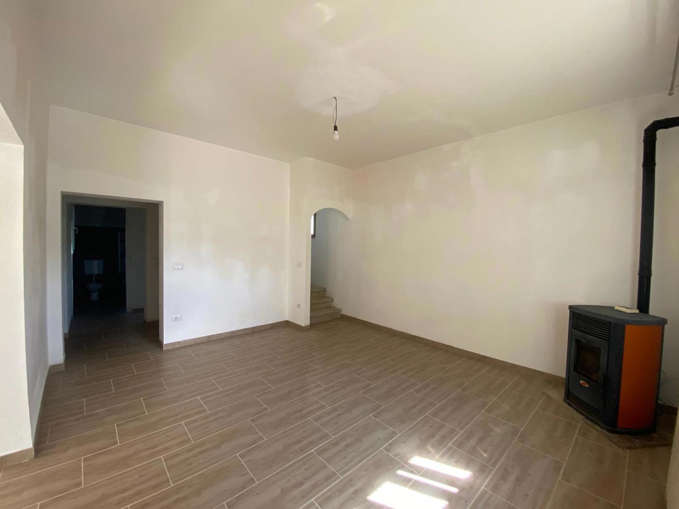 Casa indipendente con giardino a Gavello