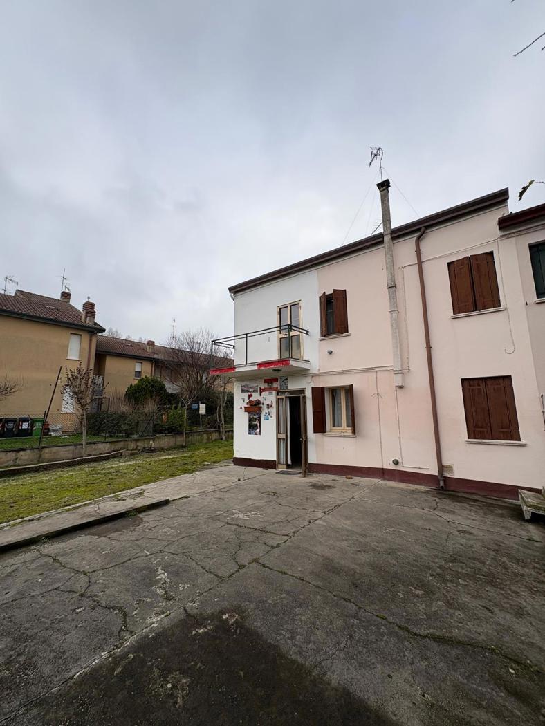 Casa indipendente con giardino a Corbola