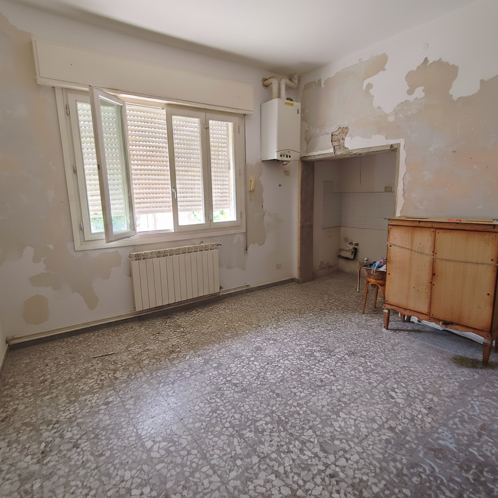 Trilocale con box a Adria