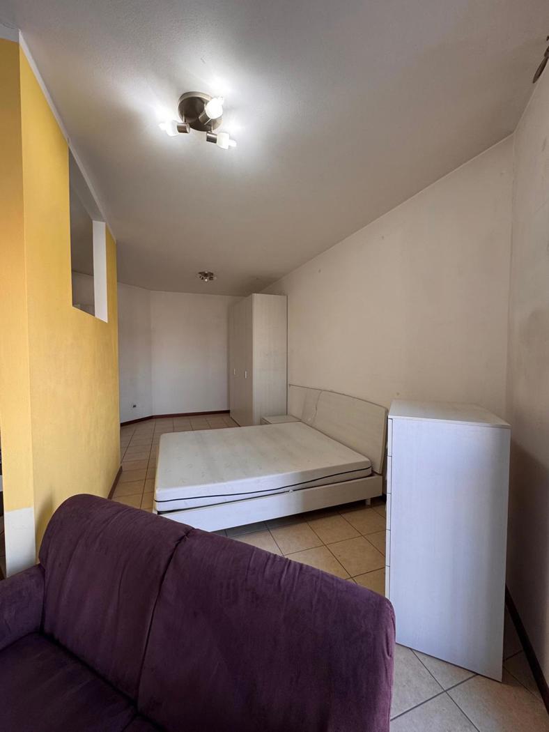 Bilocale arredato in affitto a Adria