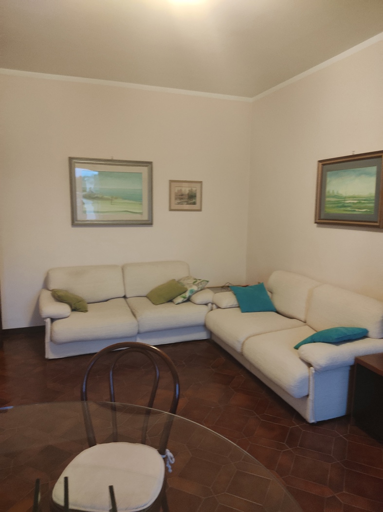 Quadrilocale arredato in affitto a Adria