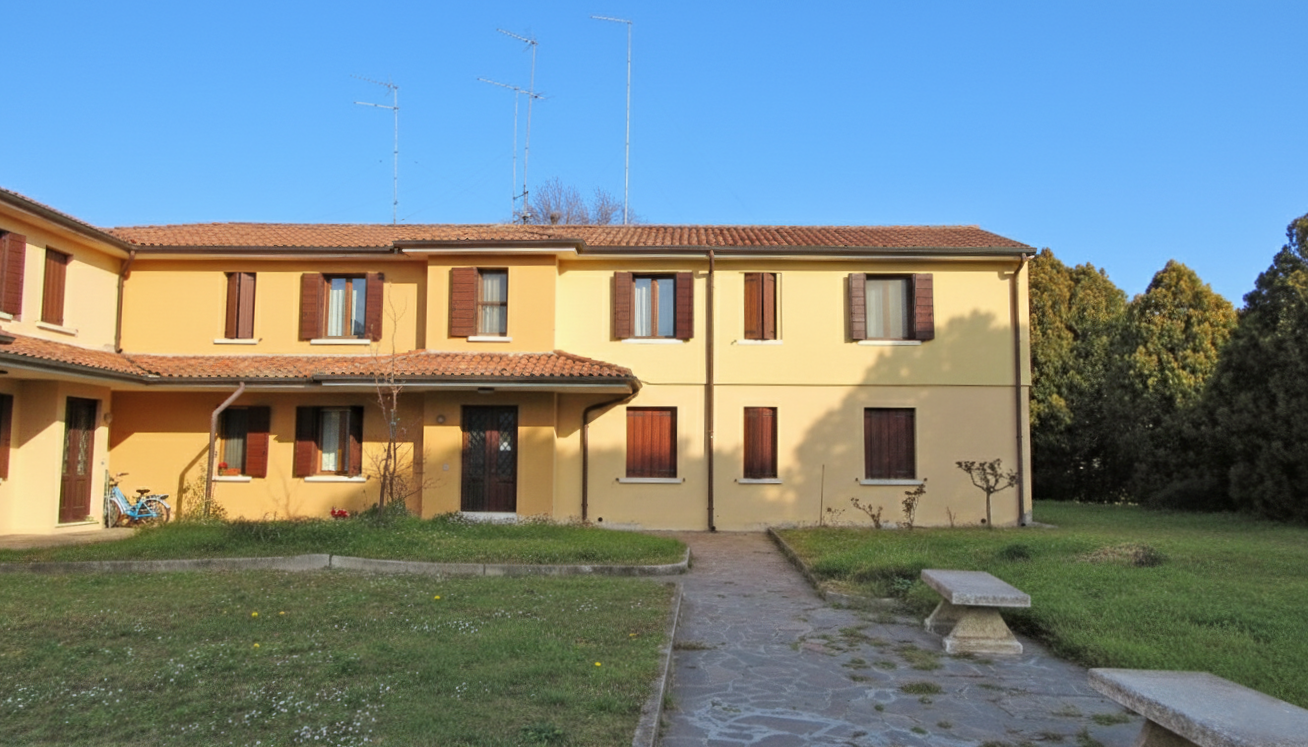 Quadrilocale in vendita a Adria