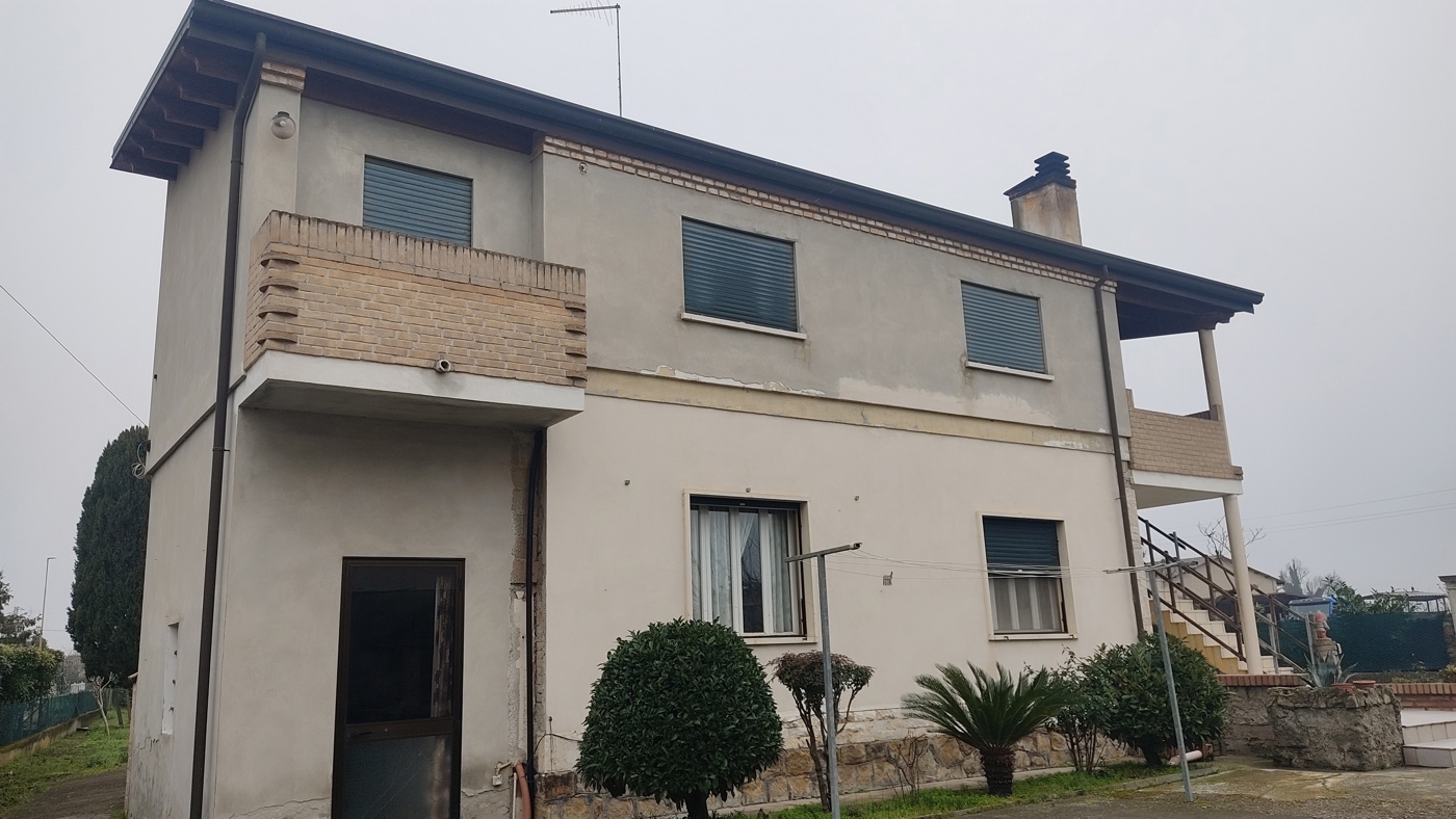 Stabile/Palazzo in vendita a Corbola