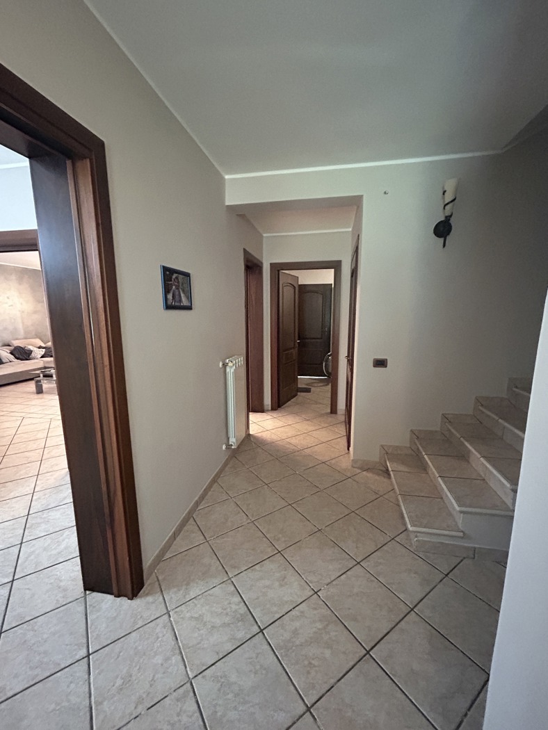 Villa Bifamiliare con giardino a Adria