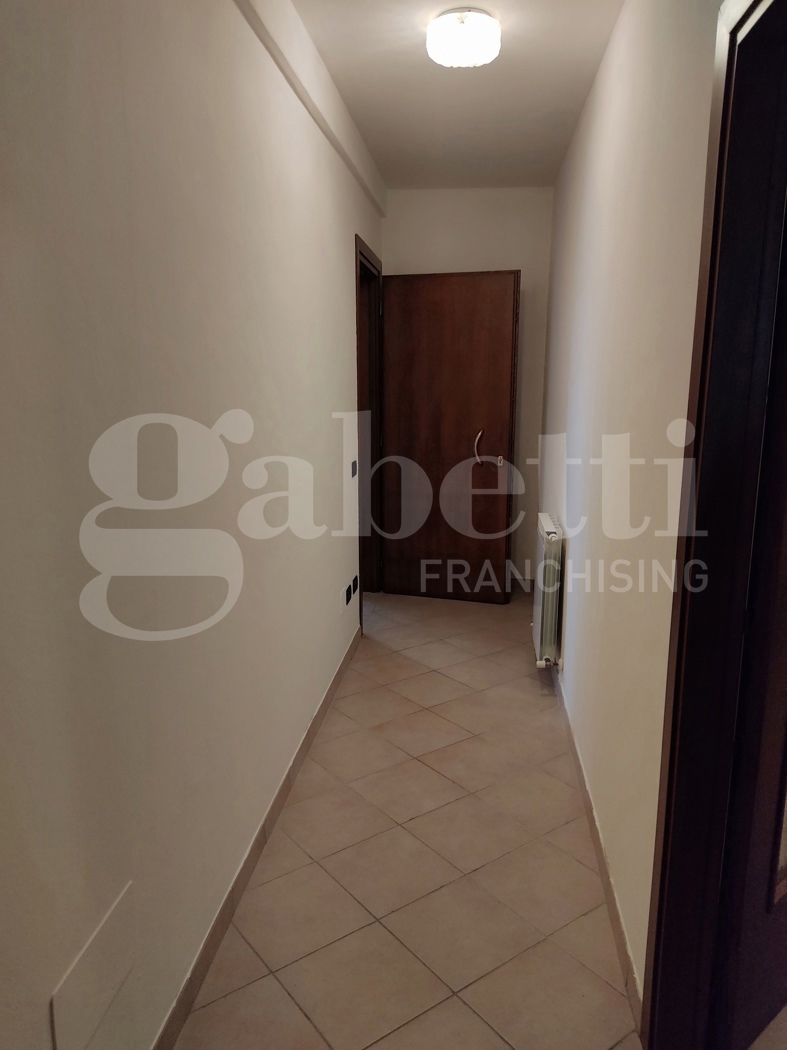 Bilocale arredato in affitto a Adria