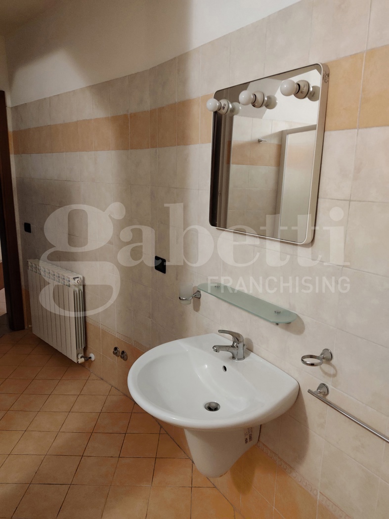 Bilocale arredato in affitto a Adria