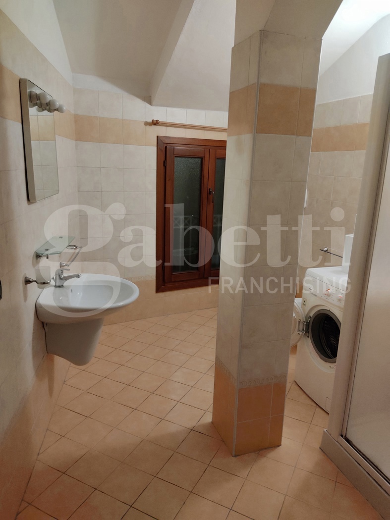 Bilocale arredato in affitto a Adria