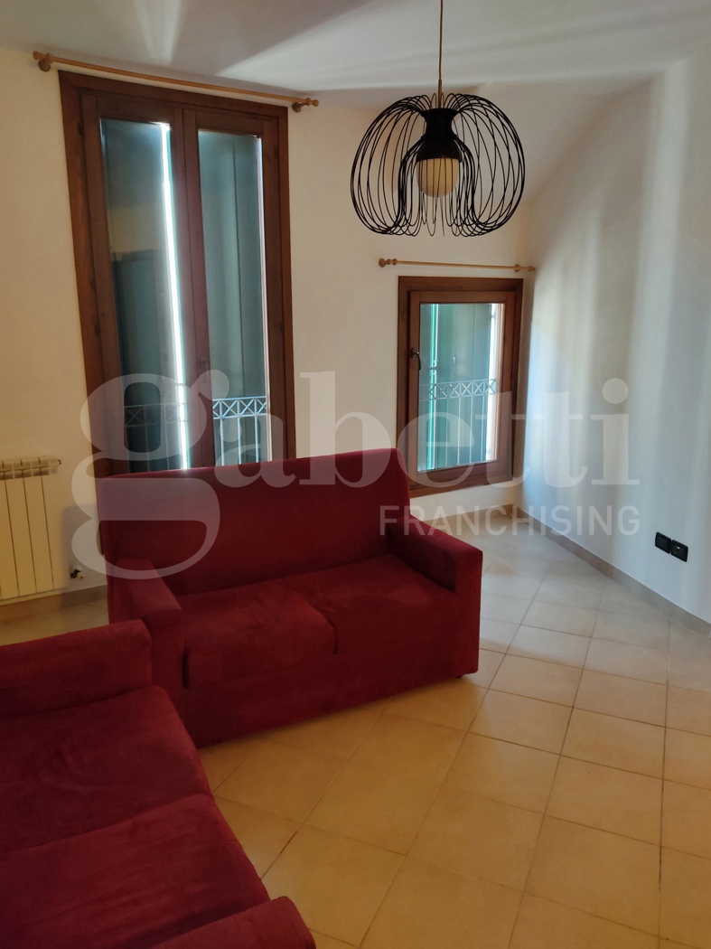 Bilocale arredato in affitto a Adria