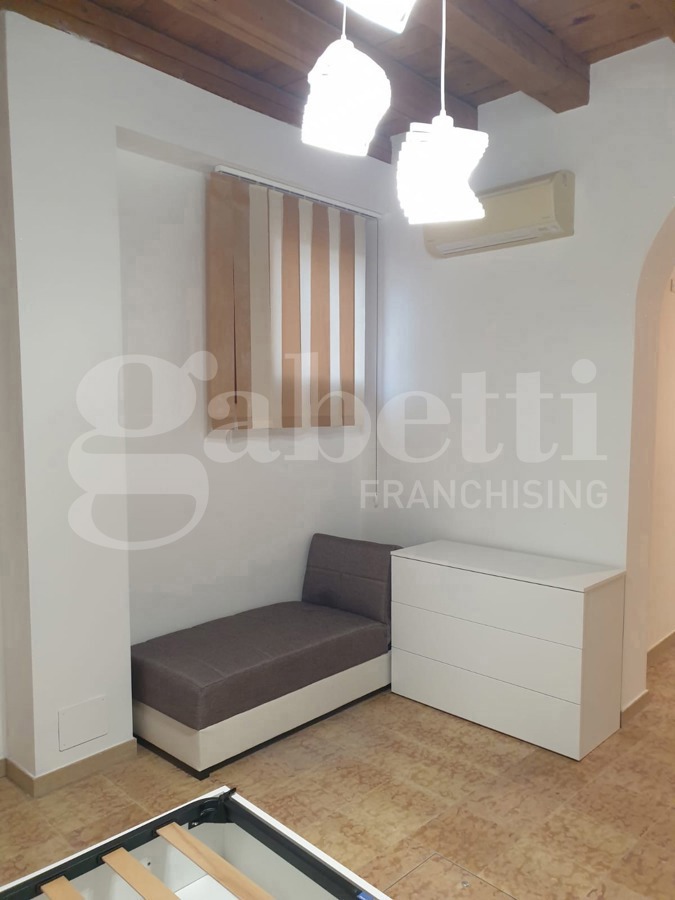 Bilocale arredato in affitto a Adria