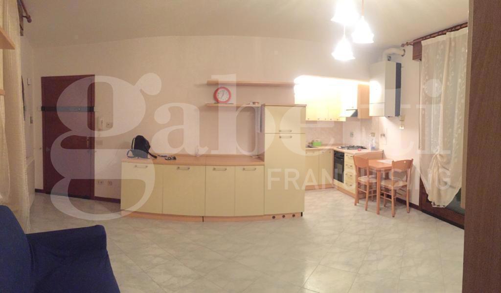 Appartamento arredato in affitto a Adria