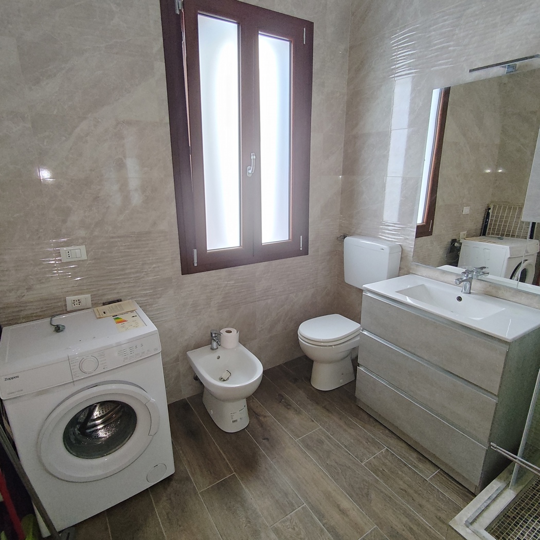 Bilocale arredato in affitto a Adria