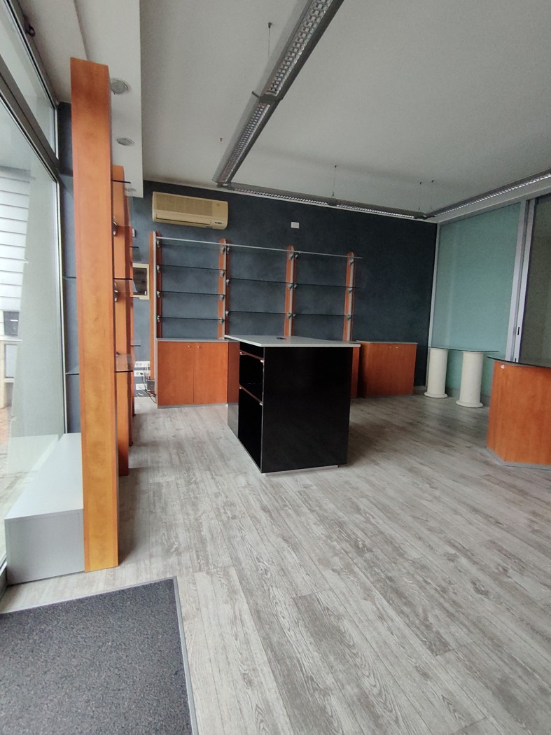 Negozio in affitto a Adria