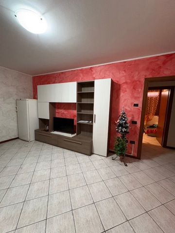 Trilocale arredato in affitto a Adria