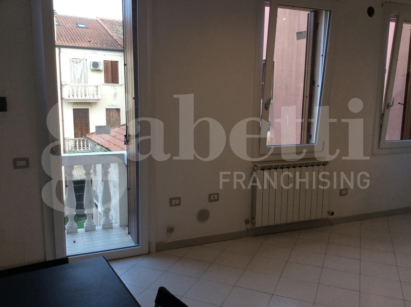 Bilocale arredato in affitto a Adria