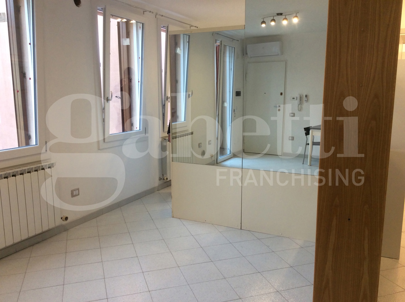 Bilocale arredato in affitto a Adria