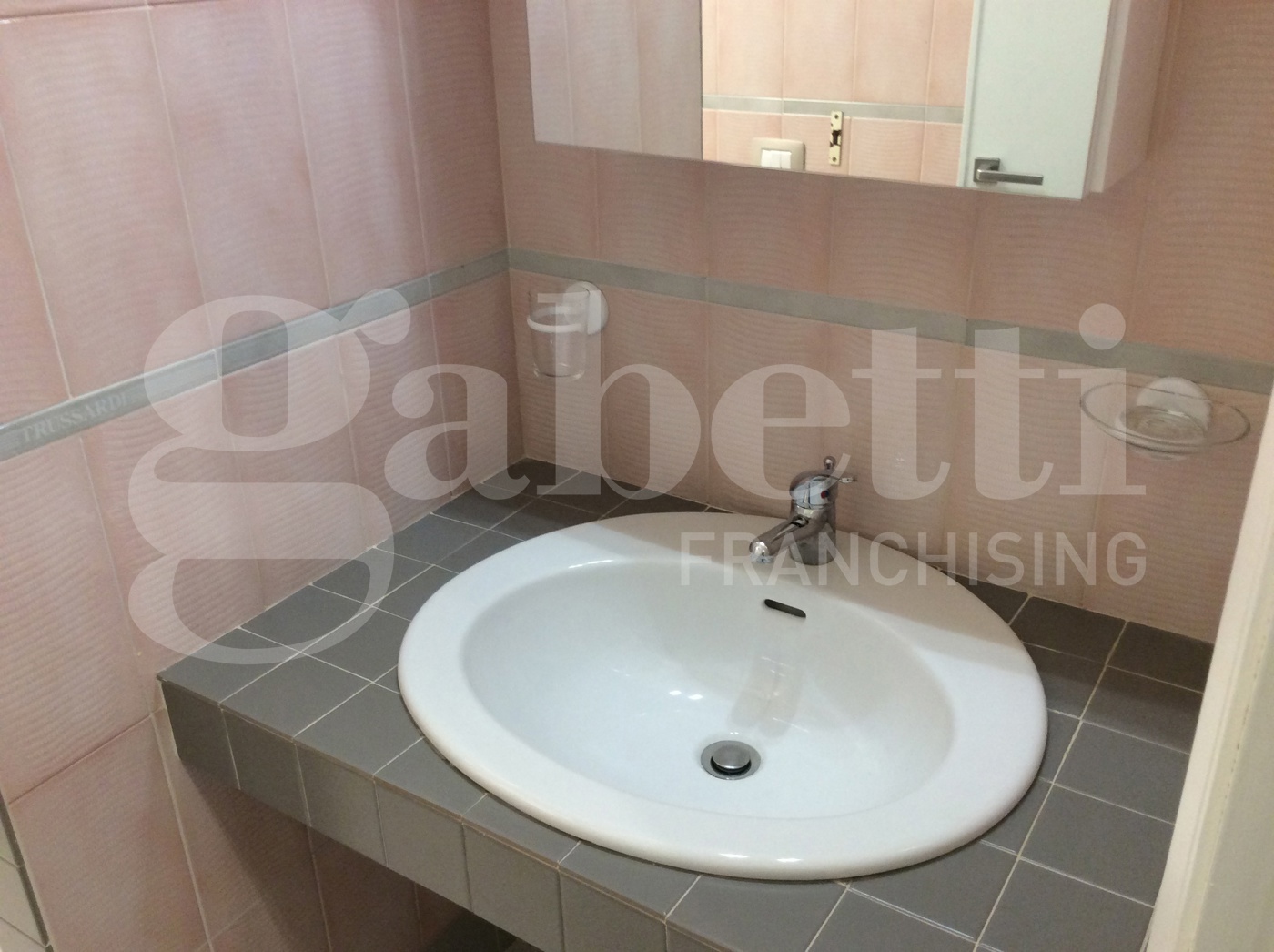 Bilocale arredato in affitto a Adria