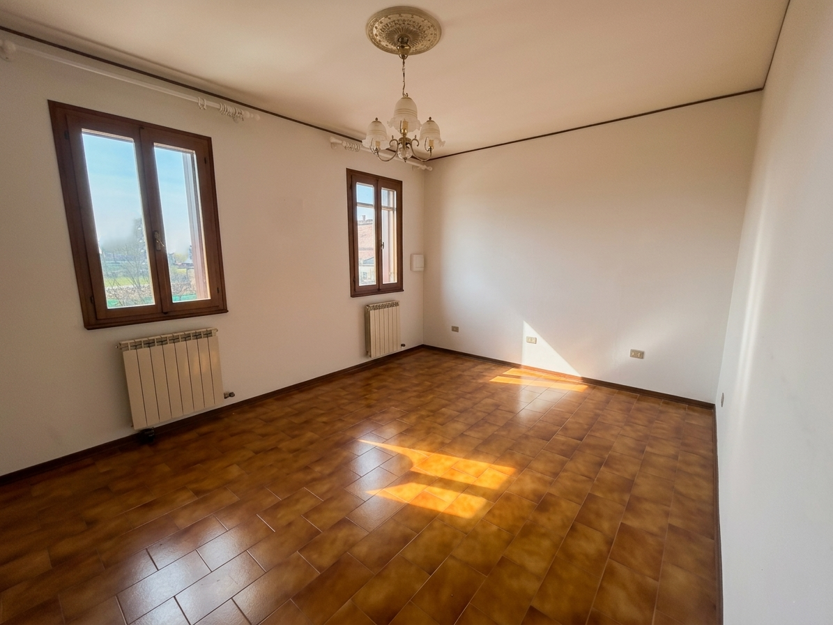 Casa indipendente con giardino a Adria