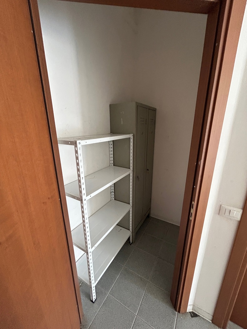 Negozio in affitto a Adria