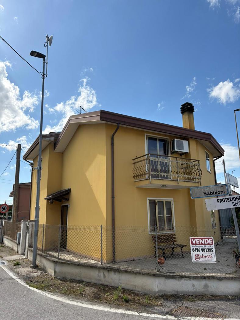 Villa in vendita a Corbola
