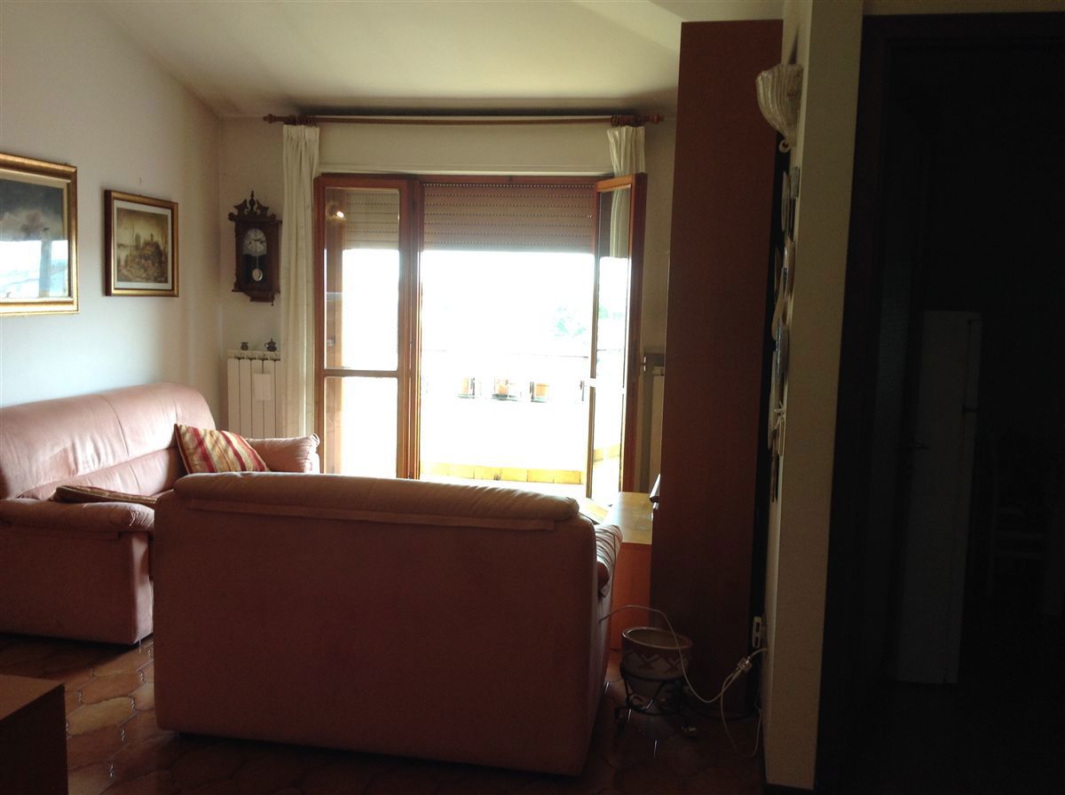 Quadrilocale arredato in affitto a Adria