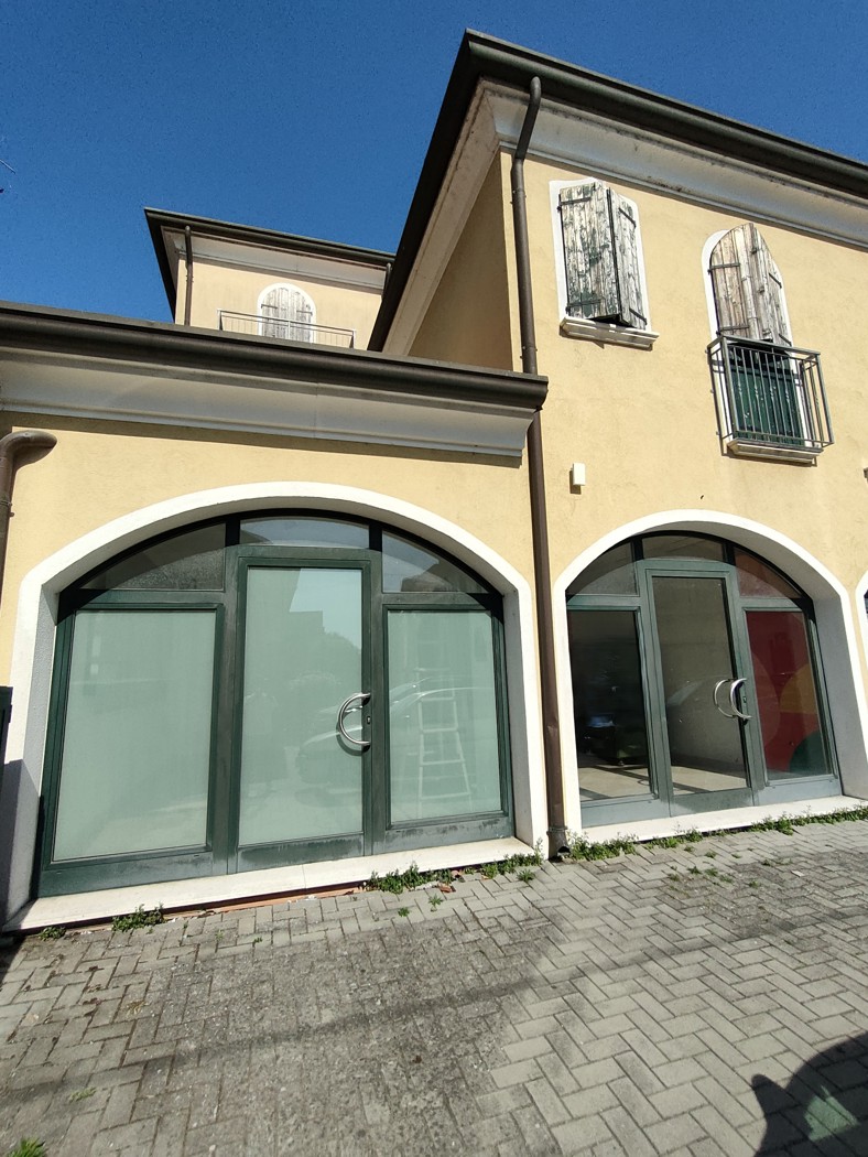 Negozio in vendita a Gavello