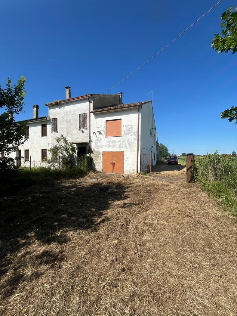 Casa indipendente con giardino a Corbola