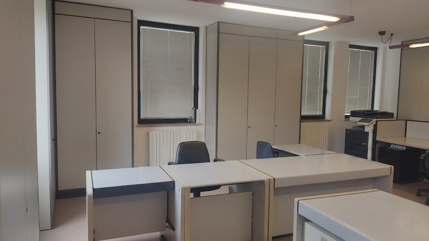 Ufficio in affitto a Adria