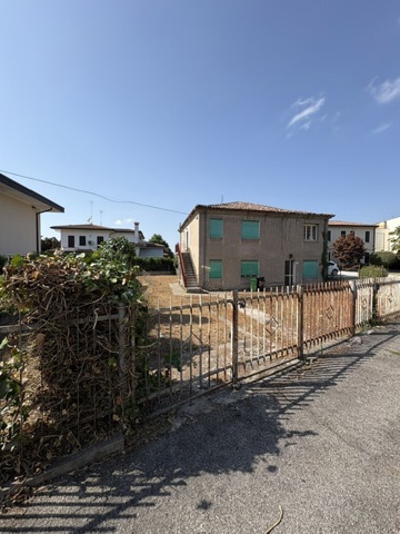 Villa da ristrutturare a Adria
