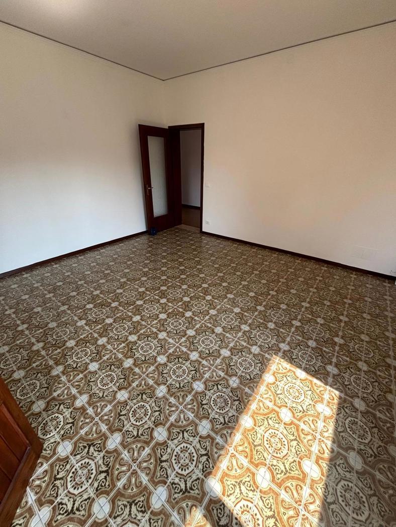 Quadrilocale con giardino a Adria