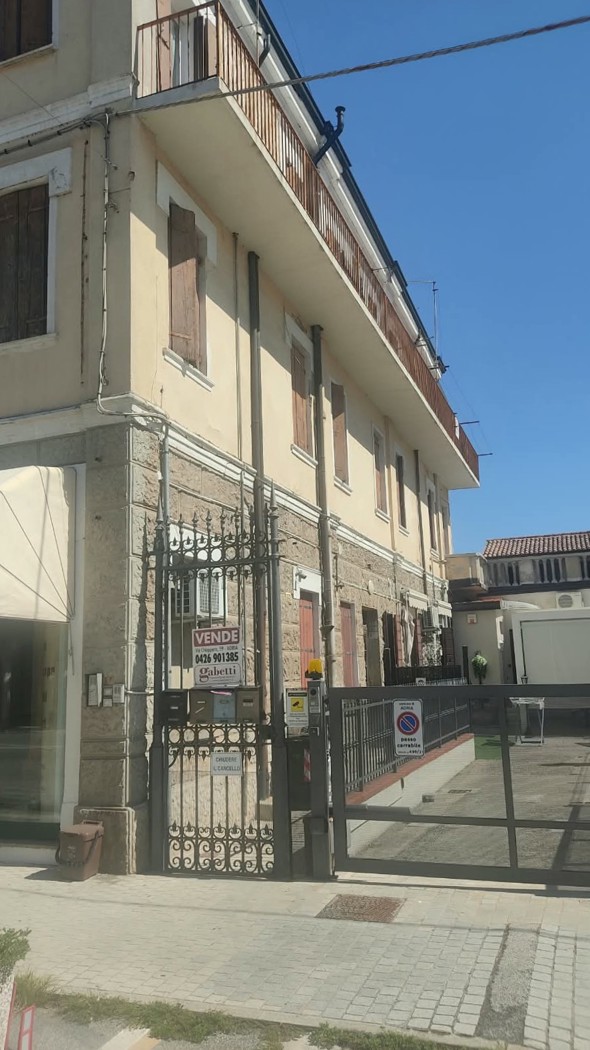 Quadrilocale da ristrutturare a Adria