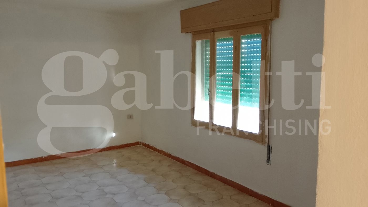 Casa indipendente con giardino a Gavello