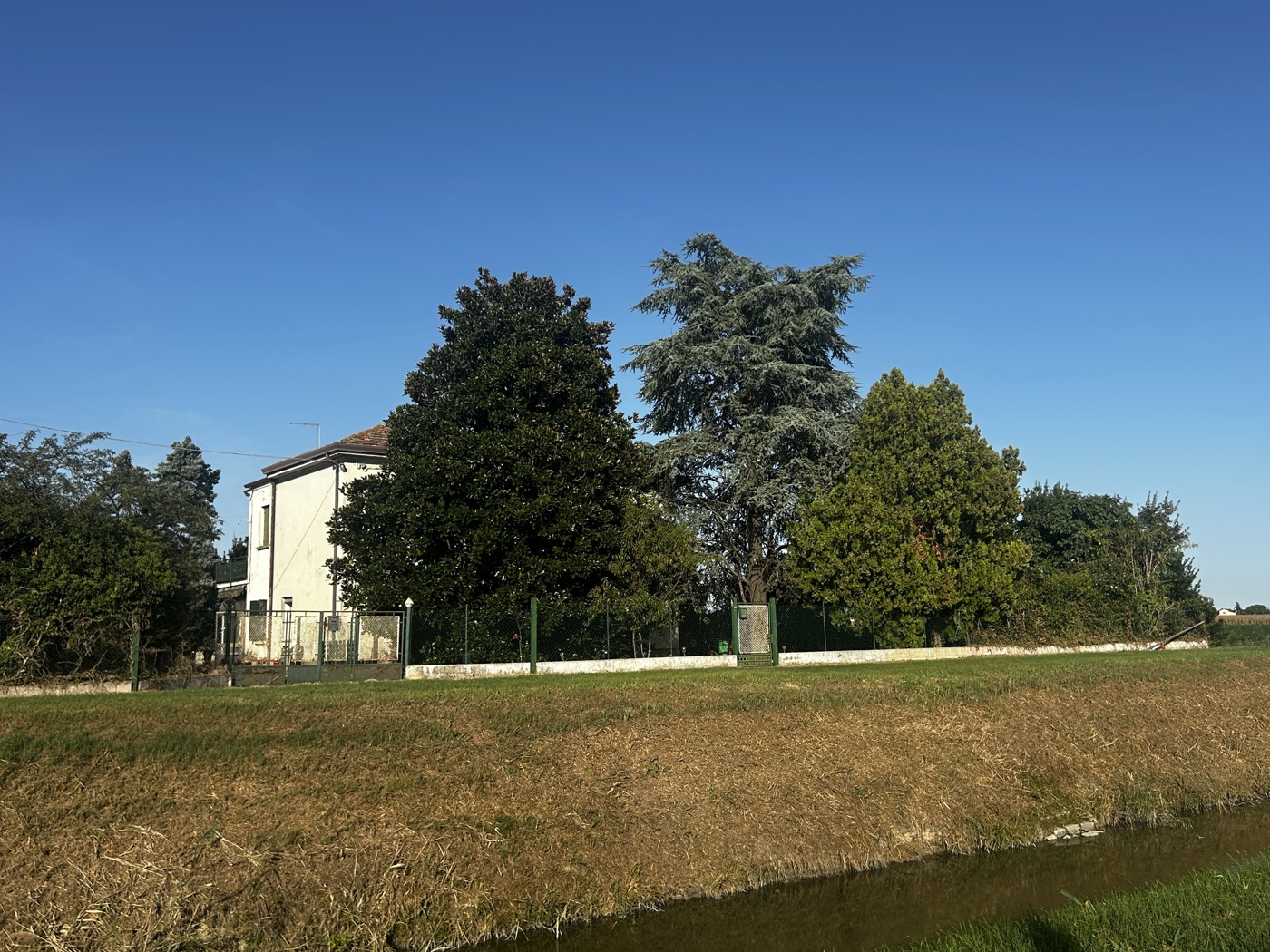 Rustico con giardino a Adria